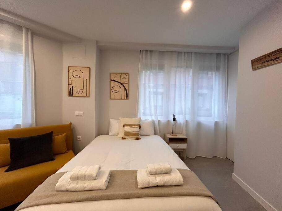 Cozy Studio In Tetuan - En 1/8 Madrid Ngoại thất bức ảnh