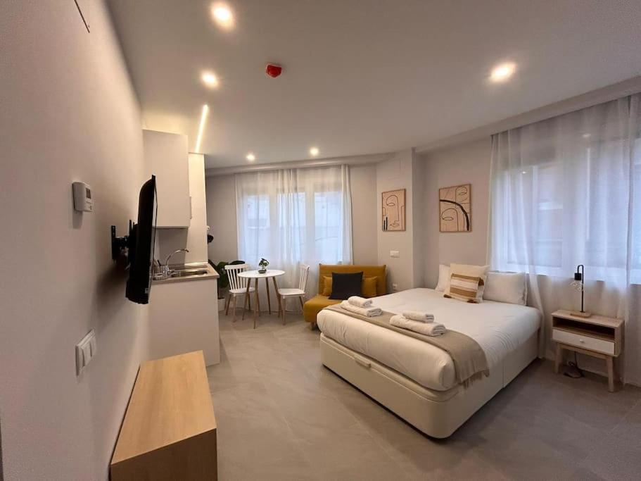 Cozy Studio In Tetuan - En 1/8 Madrid Ngoại thất bức ảnh